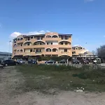 דירה House